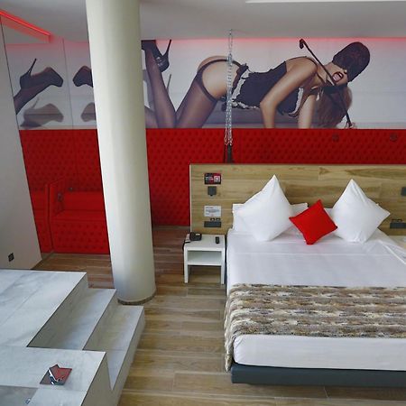 Hotel Loob Valencia Mislata ภายนอก รูปภาพ